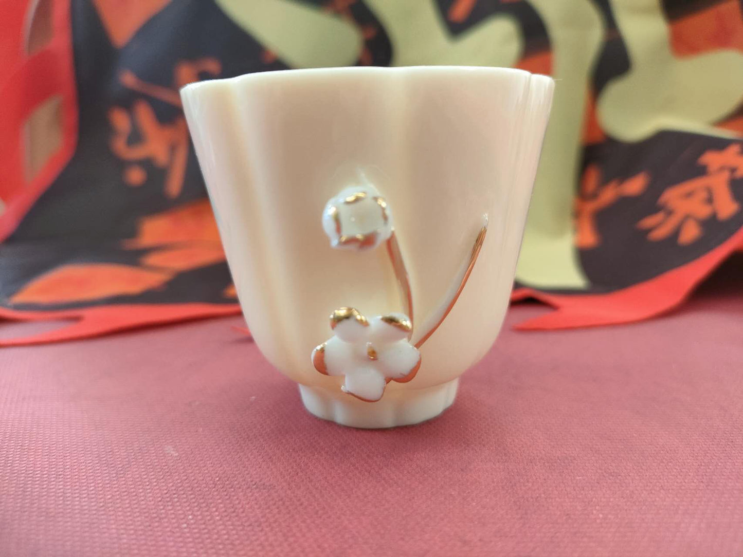 Sunflower Style Cup With Golden Plum Blossom