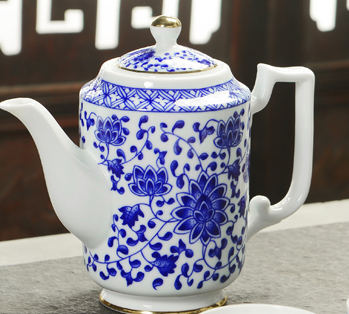 Blue And White Porcelain Teapot - Rattan Flower